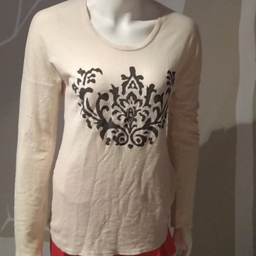 Cream colour long sleeves shirt M